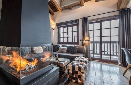 Meribel Village Ski Chalet | Cozy chalet with SPA near slopes in Méribel