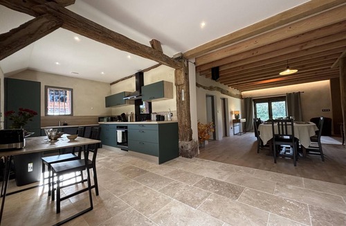 Thiel-sur-Acolin Cottage | Cozy Ecological Cottage in Sologne Bourbonnaise, Pets Allowed, Parking