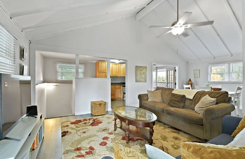 Babson Park House | Cozy Getaway with a Wrap-Around Deck, Gym, Pac-Man, and more!