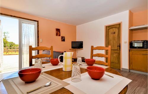 Mejannes-le-Clap House | Cozy Home In Méjannes-Le-Clap