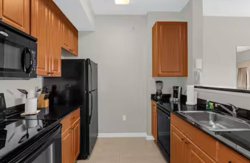 Florida Center Resort | Cozy Resort in Orlando -Near Universal Studios/Epic Universe/Disney World