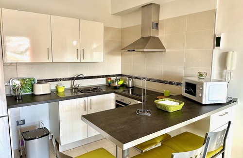 Bajamar Apartment | Cozy Seaview Apartment with Gym & Kids Park