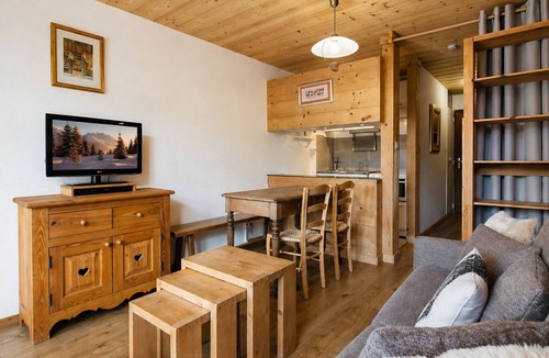 La Clusaz Apartment | Cozy studio for 3 guests, near slopes and shops