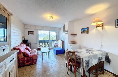 Combloux Apartment | Cozy Studio for 4 near Ski Slopes in Combloux with Balcony and Private Tennis Court!