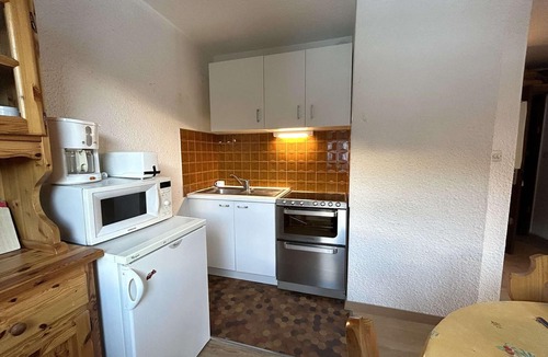 La Salle-les-Alpes Apartment | Cozy Studio with Mountain Corner - 4 Sleeps, Near Slopes & Shops, La Salle Les Alpes