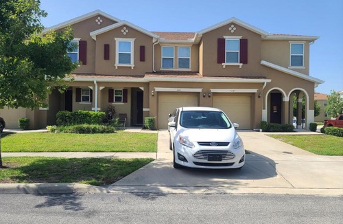 Kissimmee House | Cozy Townhouse Near Disney - Compass Bay
