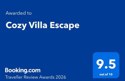 Runaway Bay Apartment | Cozy Villa Escape