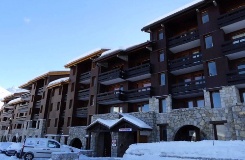 Meribel-Mottaret Apartment | Creux De L Ours A Residence - 2 PARTS INDEPENDENTLY SITTING WITH PIST AND TRADE ITEMS