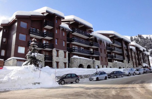 Meribel-Mottaret Apartment | Creux De L Ours A Residence - 2 PARTS INDEPENDENTLY SITTING WITH PIST AND TRADE ITEMS