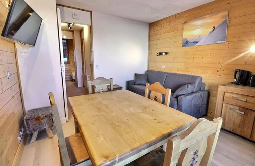Meribel-Mottaret Apartment | Creux De L Ours A Residence - 2 PIECES SKI TO PIEDS, NEAR TRADE