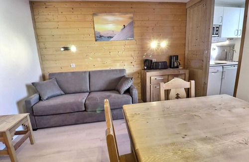 Meribel-Mottaret Apartment | Creux De L Ours A Residence - 2 PIECES SKI TO PIEDS, NEAR TRADE