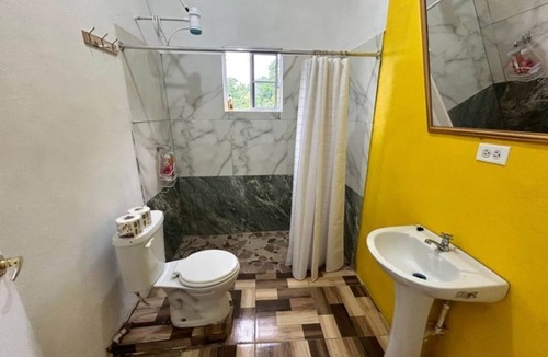 Ewarton Hotel | Curacao Suite
