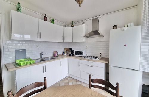 Secteur 1 Apartment | #CX |Chez Faffa 𓅂| Spacious T5 | Train station |