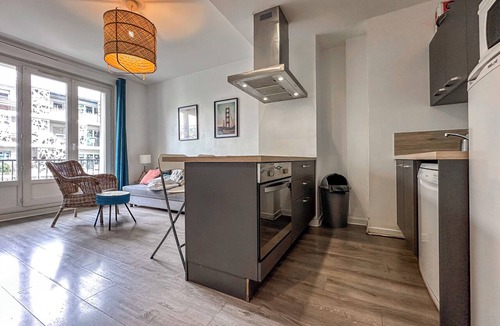 Quartier Hyper-Centre Apartment | #D5 | The Blue Marceau 🫐