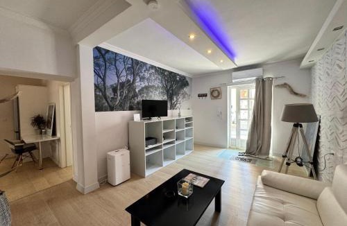 Vathi Apartment | Delfi Home
