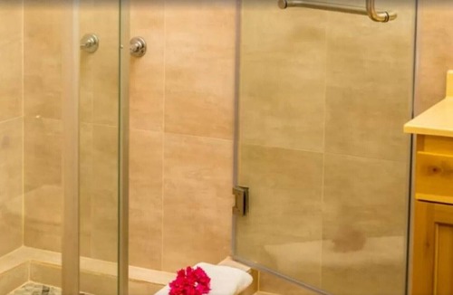 Runaway Bay Resort | Deluxe 1, kitchenette