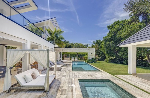 Costa Adeje Villa | Deluxe Emerald Coast Villa