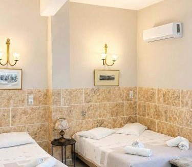 Ermoupoli Apartment | Diana