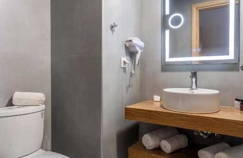 Adelianos Kampos Hotel | Dias by Azul Collection