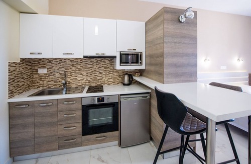 Apraos House | Dionysos Apartments