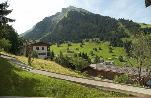 La Clusaz Apartment | Direct access slopes La Clusaz, 3 rooms, pets allowed