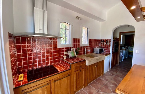 Regusse House | Discover the upper VAR with family or friends from a beautiful contryside villa.