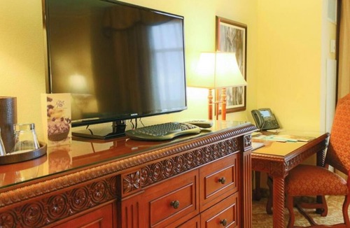 Orlando House | Disney Dream Vacation! 2 Spacious Units, Near Walt Disney World, Pools, Restaurants