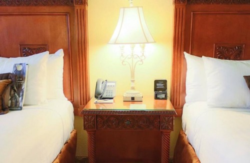 Orlando House | Disney Dream Vacation! 2 Spacious Units, Near Walt Disney World, Pools, Restaurants