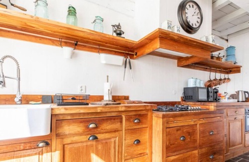 Tauves House | Domaine des Roses - Anémone Vacation Rental