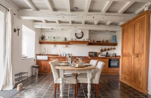 Tauves House | Domaine des Roses - Anémone Vacation Rental