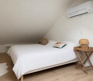 Cadenet Apartment | Domaine du Colombier au Tilleul