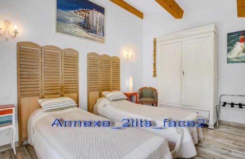 Taradeau Bed & Breakfast | Domaine L'Helion