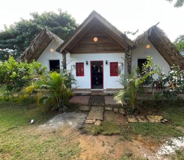 Las Galeras Cabin | Dreamvilles Ecovillage Bed and Breakfast near Playa Aserradero