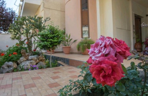 Nea Alikarnassos Apartment | Dreamy Airport's Apartment