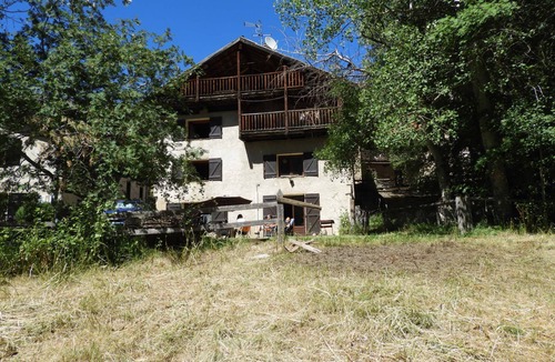 Molines-en-Queyras Apartment | Duplex mountain apartment for 4 people at the start of hiking and skiing trails