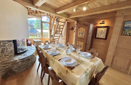 Demi-Quartier Apartment | Duplex Near Princess Ski Slopes, 4 Beds, Garage, Balcony, Fireplace
