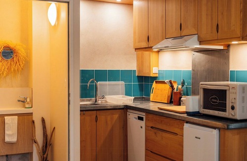 La Peyrade Apartment | Eco-friendly cottage in Frontignan wine estate