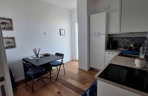 Magazzeno Apartment | Elegant home on the Marina d'Arechi marina on the Salerno waterfront