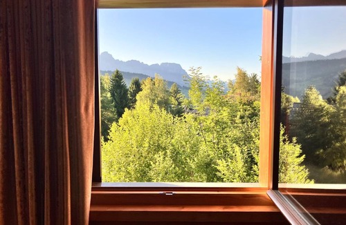 Le Planellet Apartment | Elegant Mont d’Arbois Megeve Retreat. Ski, Golf & Alpine Living
