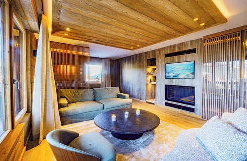 Le Planellet Apartment | Elegant Mont d’Arbois Megeve Retreat. Ski, Golf & Alpine Living