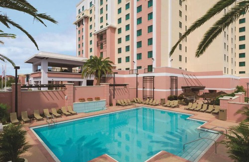 Kissimmee Hotel | Embassy Suites by Hilton Orlando Lake Buena Vista South