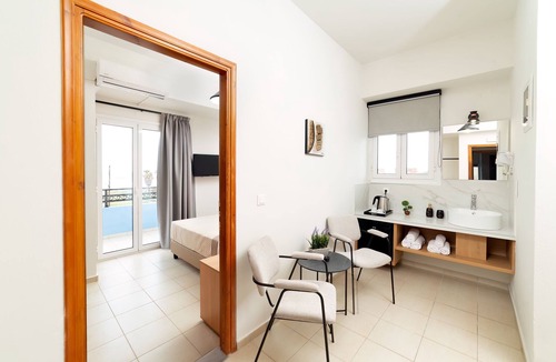 Gazi House | Emi Seaside