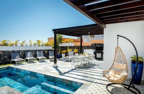 Playa Paraiso Villa | Enchanting Villa Alma Heated Pool