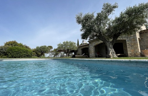 Lorgues Villa | Enjoy the late season, it is still very beautiful (and hot!) in the Var