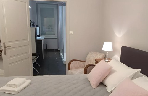 Montaiguet-en-Forez Bed & Breakfast | Entre Brionnais Et Bourbonnais