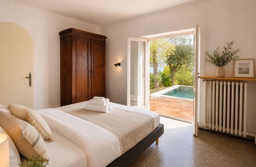 Agay Villa | Entre Cannes et Saint-tropez Site D'exception Villa et sa Plage Privee