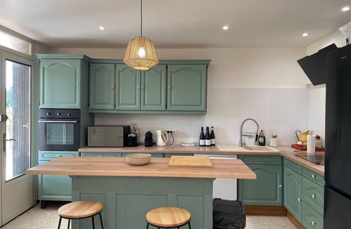 Courthezon House | Entre Deux Vignes - An idyllic setting for families and groups