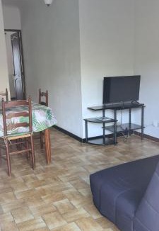 Entrecasteaux Apartment | Entrecasteaux T1 saisonnier
