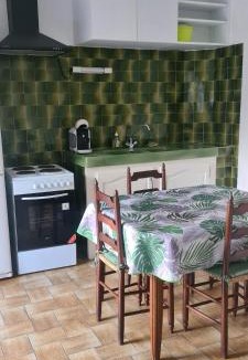 Entrecasteaux Apartment | Entrecasteaux T1 saisonnier