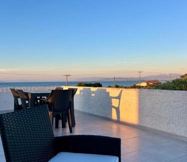 Andravida-Kyllini Apartment | Errant Blue House Kyllini
